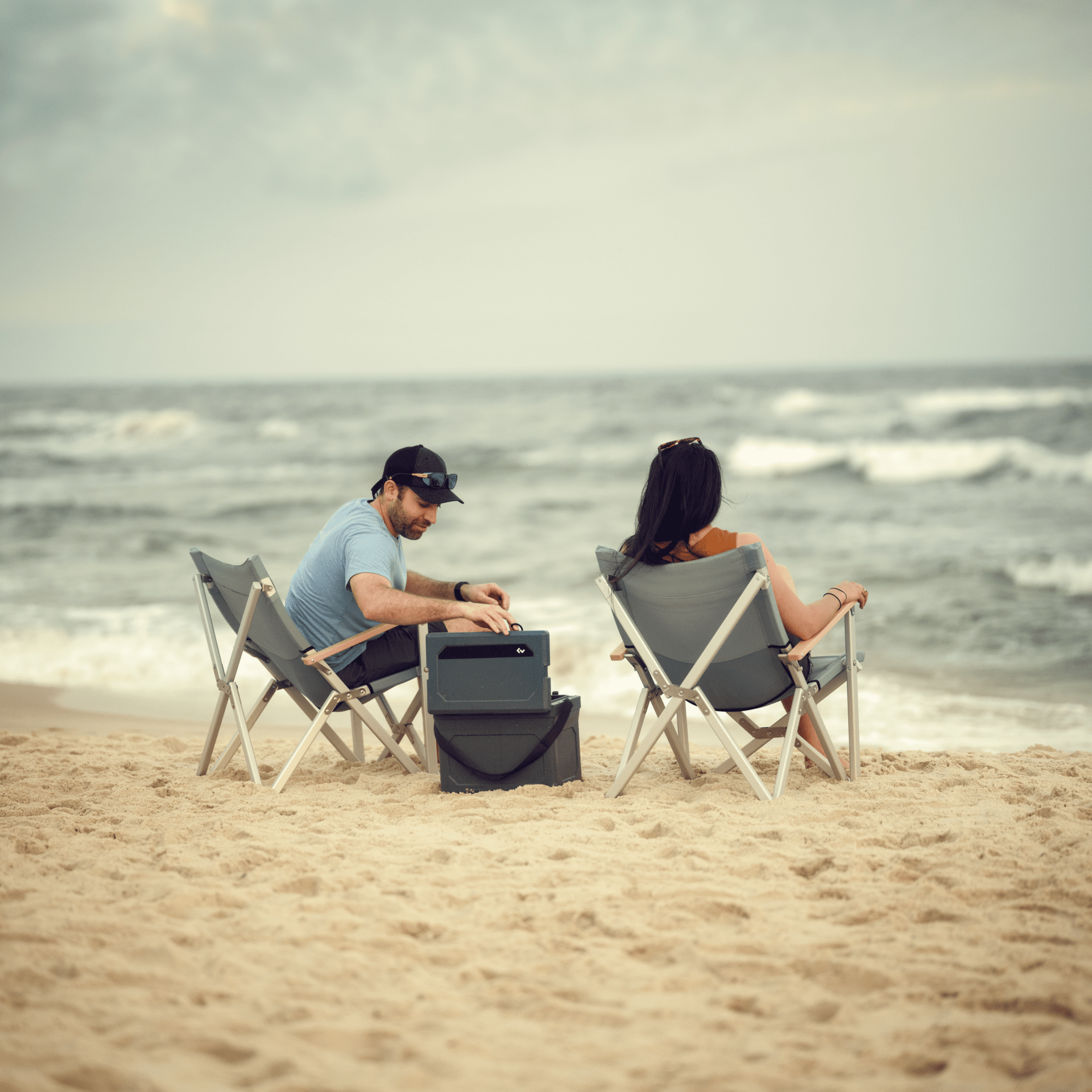 Furniture & Chairs