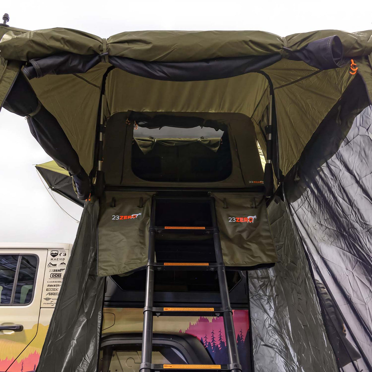 23Zero Armadillo Horizon annex room