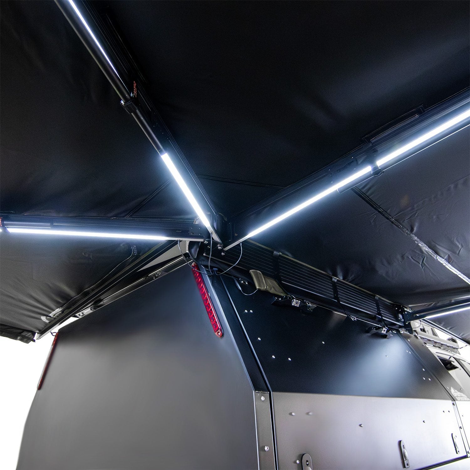 Peregrine PRO Freestanding 270-Degree Awning with Light Suppression