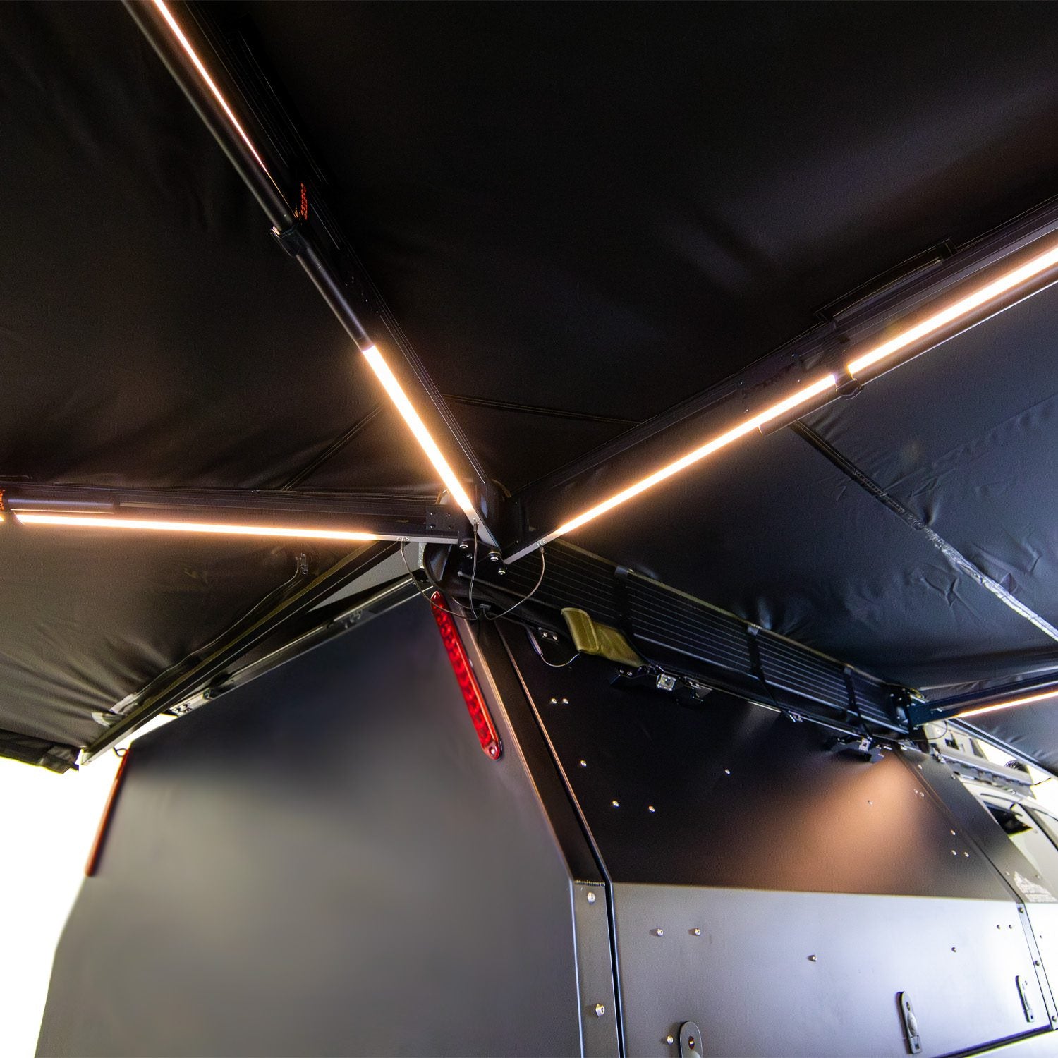 Peregrine PRO Freestanding 270-Degree Awning with Light Suppression
