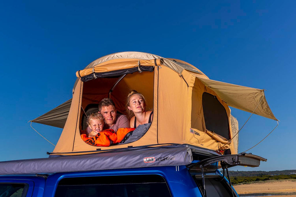 ARB Flinders Rooftop Tent 803300A - Compact, Durable Shelter