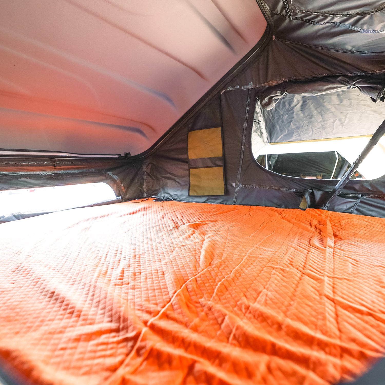 Armadillo X2 Hardtop Rooftop Tent