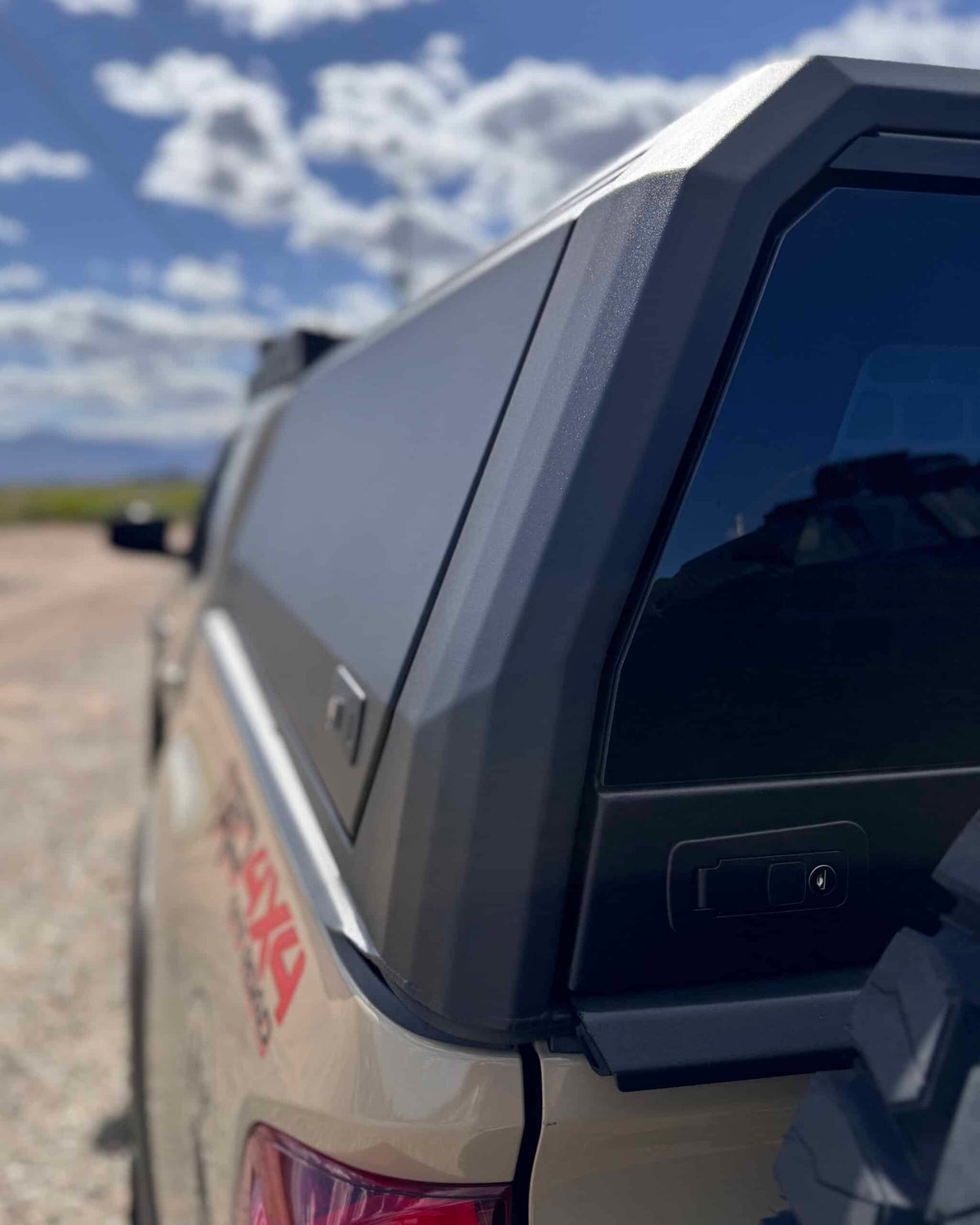 CapRax Aluminum Truck Canopy - Toyota Tacoma Gen 3 5ft Bed