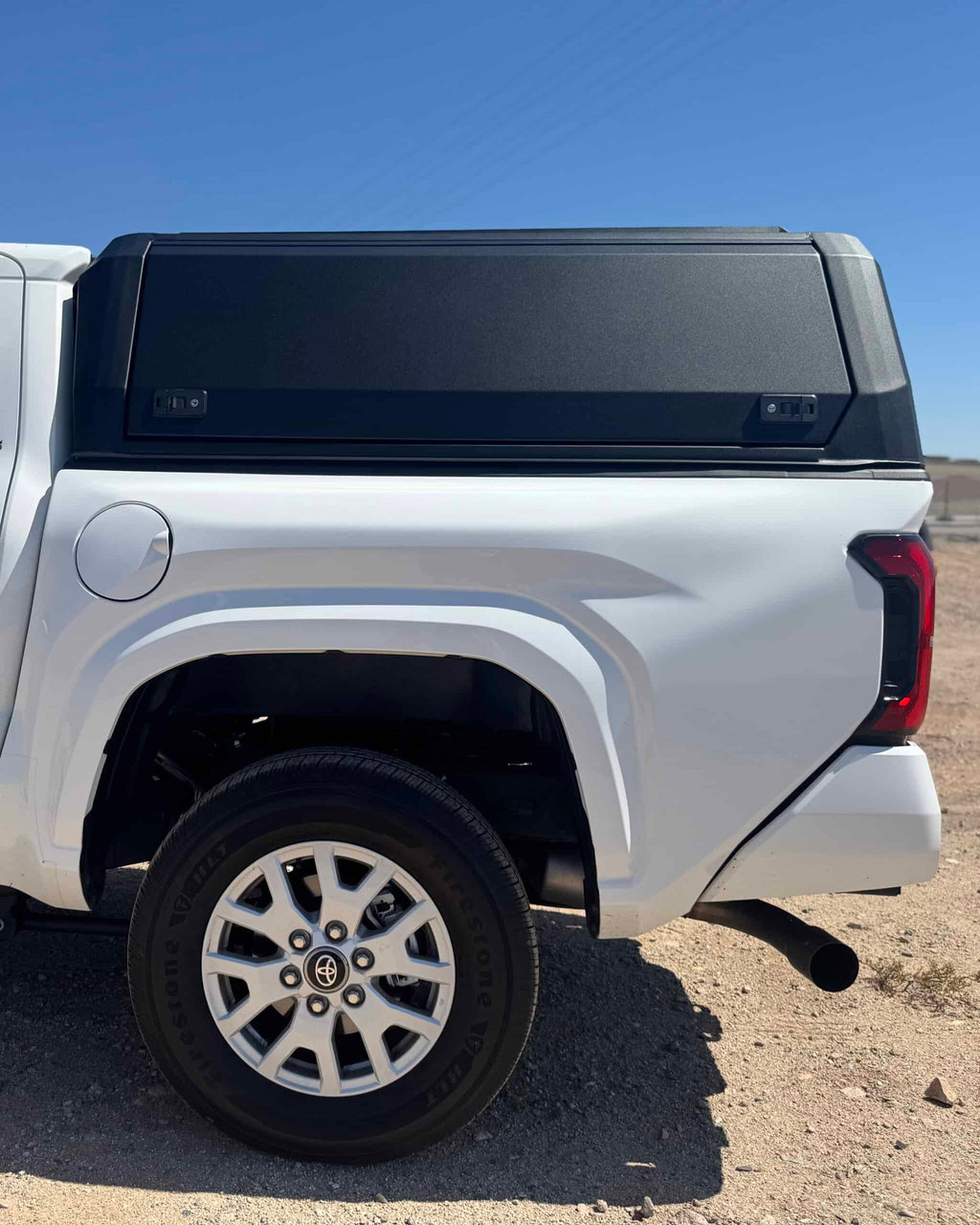 CapRax Aluminum Truck Canopy - Toyota Tacoma Gen 4 5ft Bed