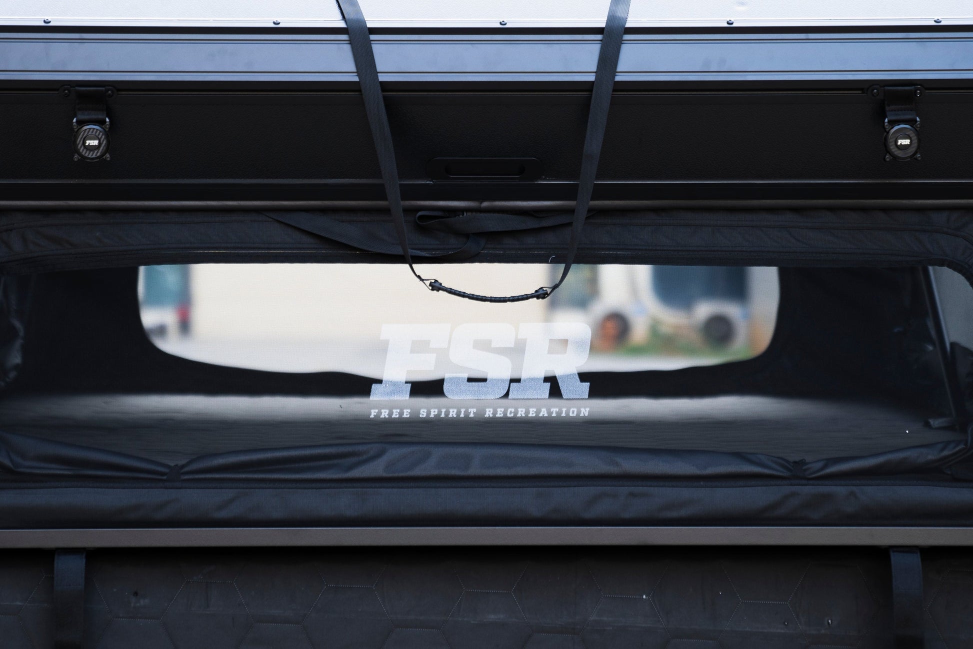 FSR Kali King Rooftop tent
