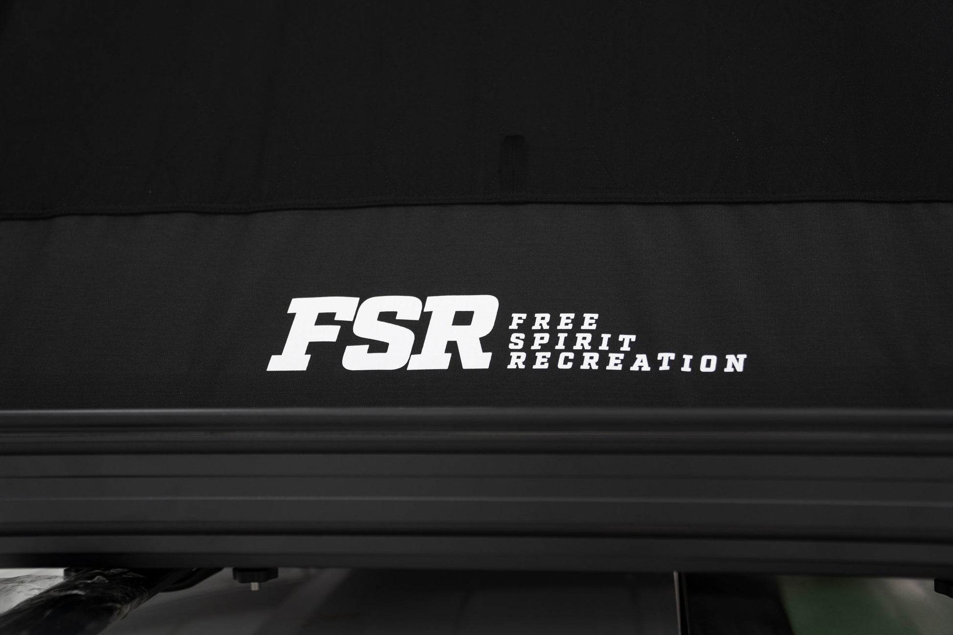 FSR Nova Hybrid Foldout Rooftop Tent