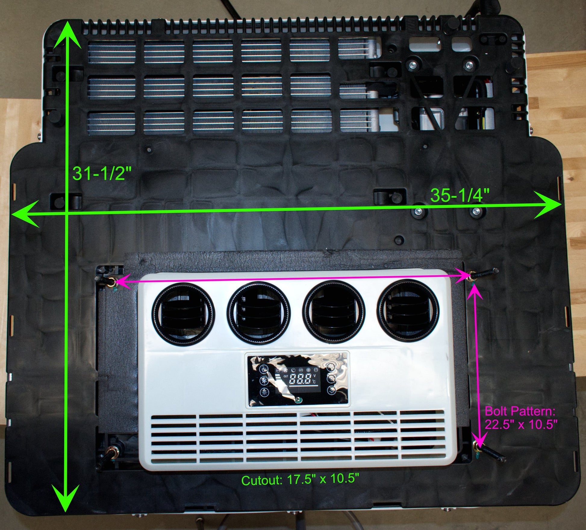 12V Roof Mounted Air Conditioner runs off solar or battery for RV, Camper and Shed