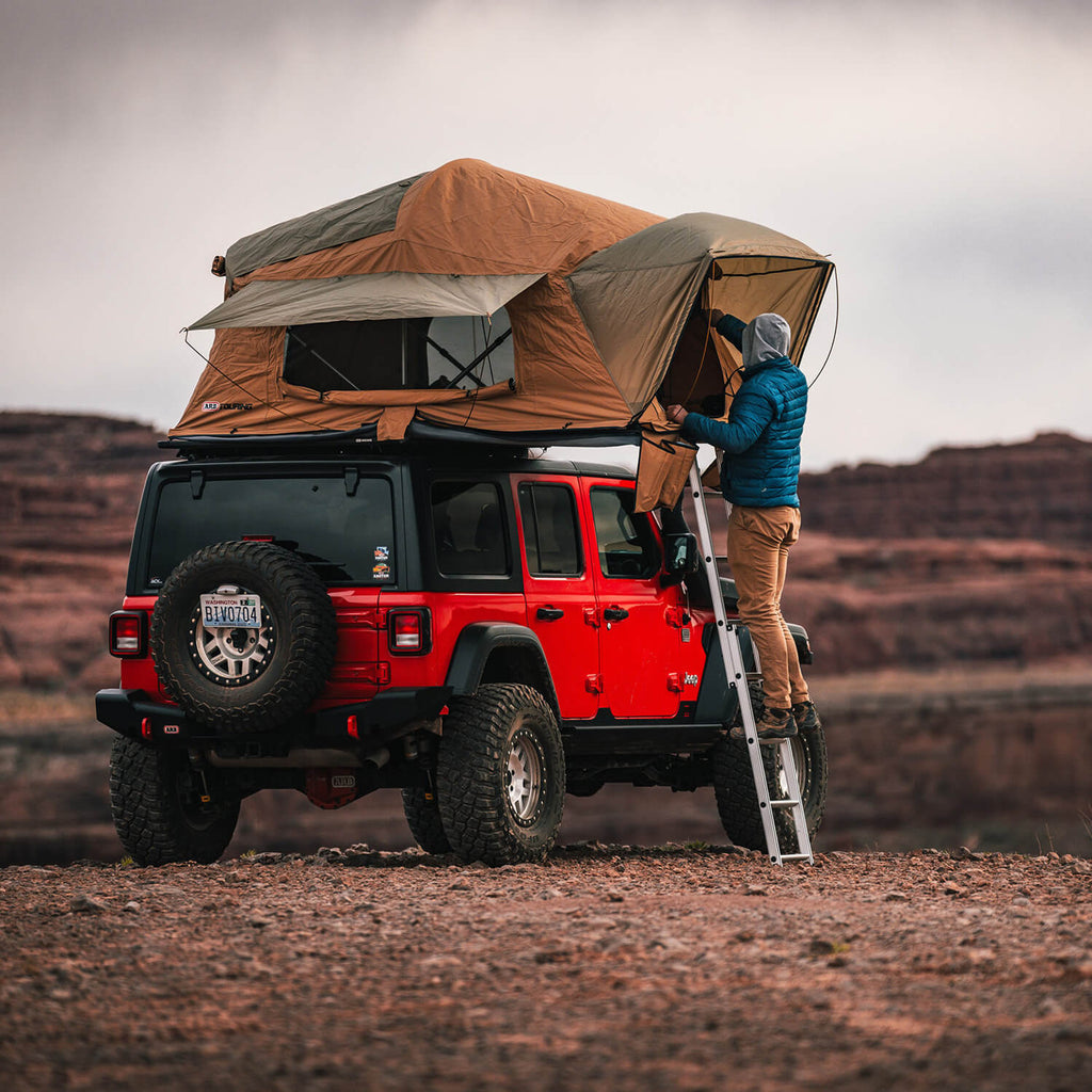 ARB Flinders Rooftop Tent 803300A - Compact, Durable Shelter