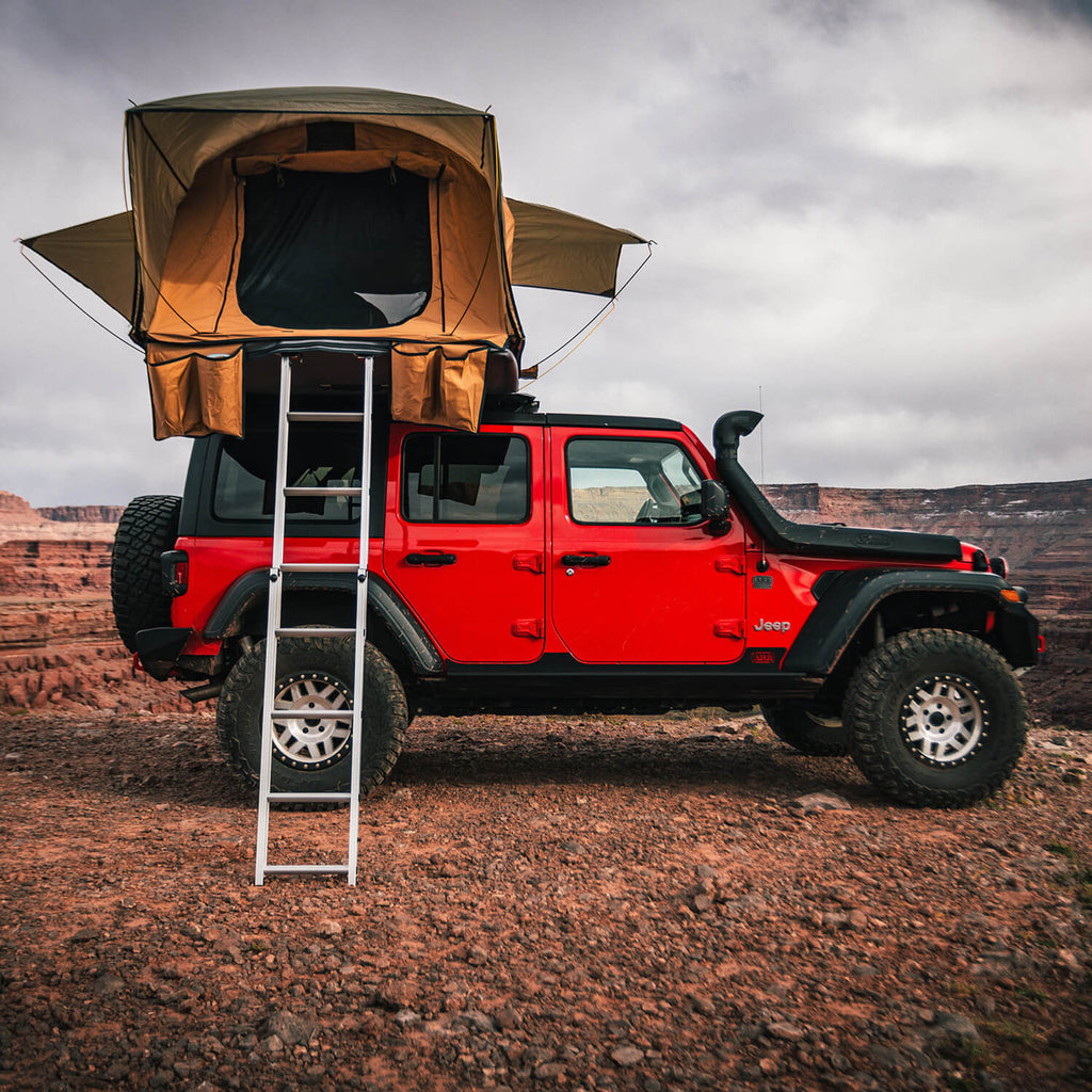 ARB Flinders Rooftop Tent 803300A - Compact, Durable Shelter