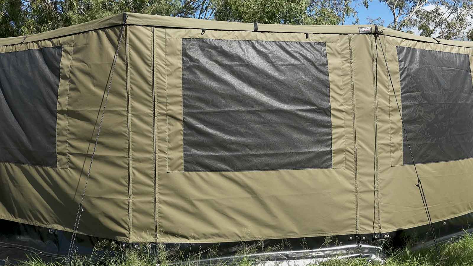 270 XT MAX Awning Wall Kit