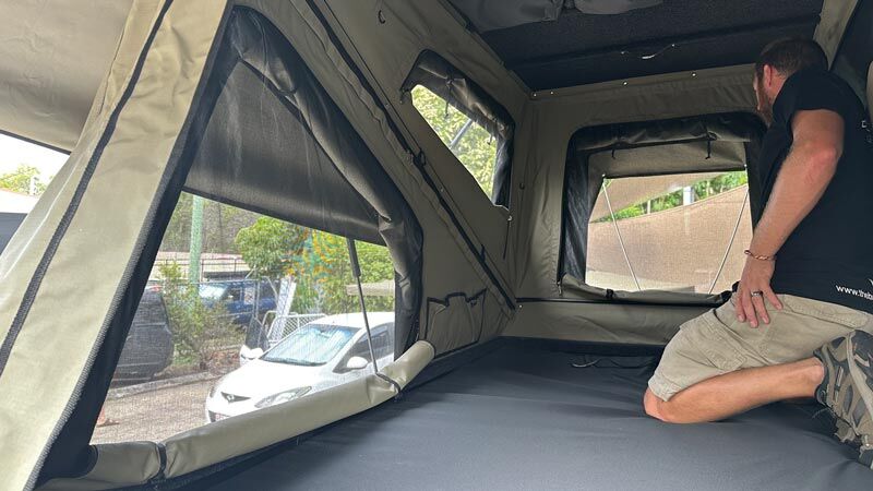 Hardshell Rooftop Tent TX27
