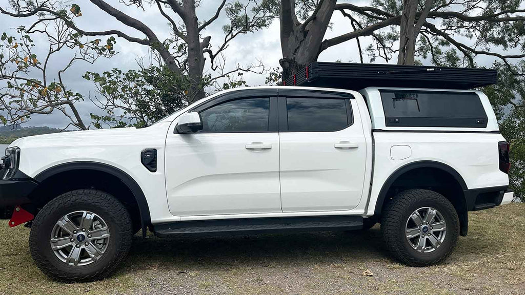 LX27 Clamshell Rooftop Tent - Durable, Lightweight & Spacious